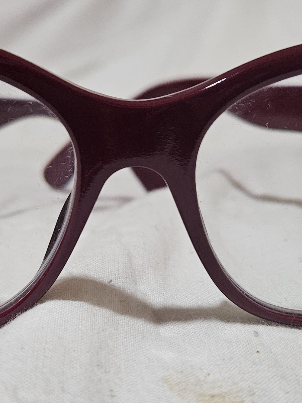 Gucci Women's Burgundy Cat-Eye Glasses